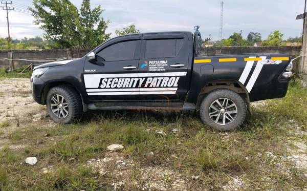 TOYOTA HILUX 2.4G DC 4X4
