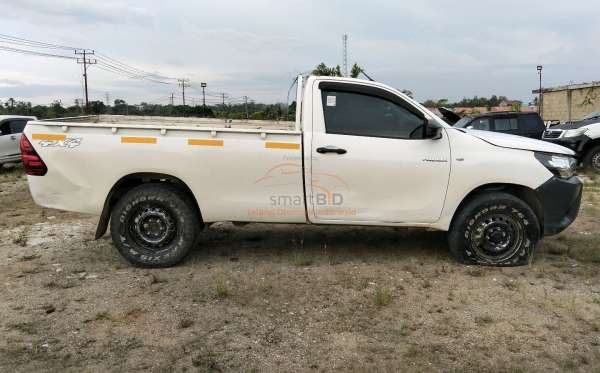 TOYOTA HILUX PICK UP
