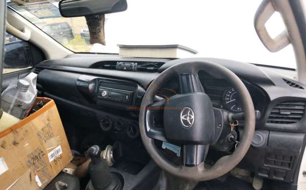 TOYOTA HILUX PICK UP