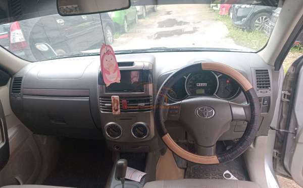 TOYOTA RUSH 1.5 G A/T