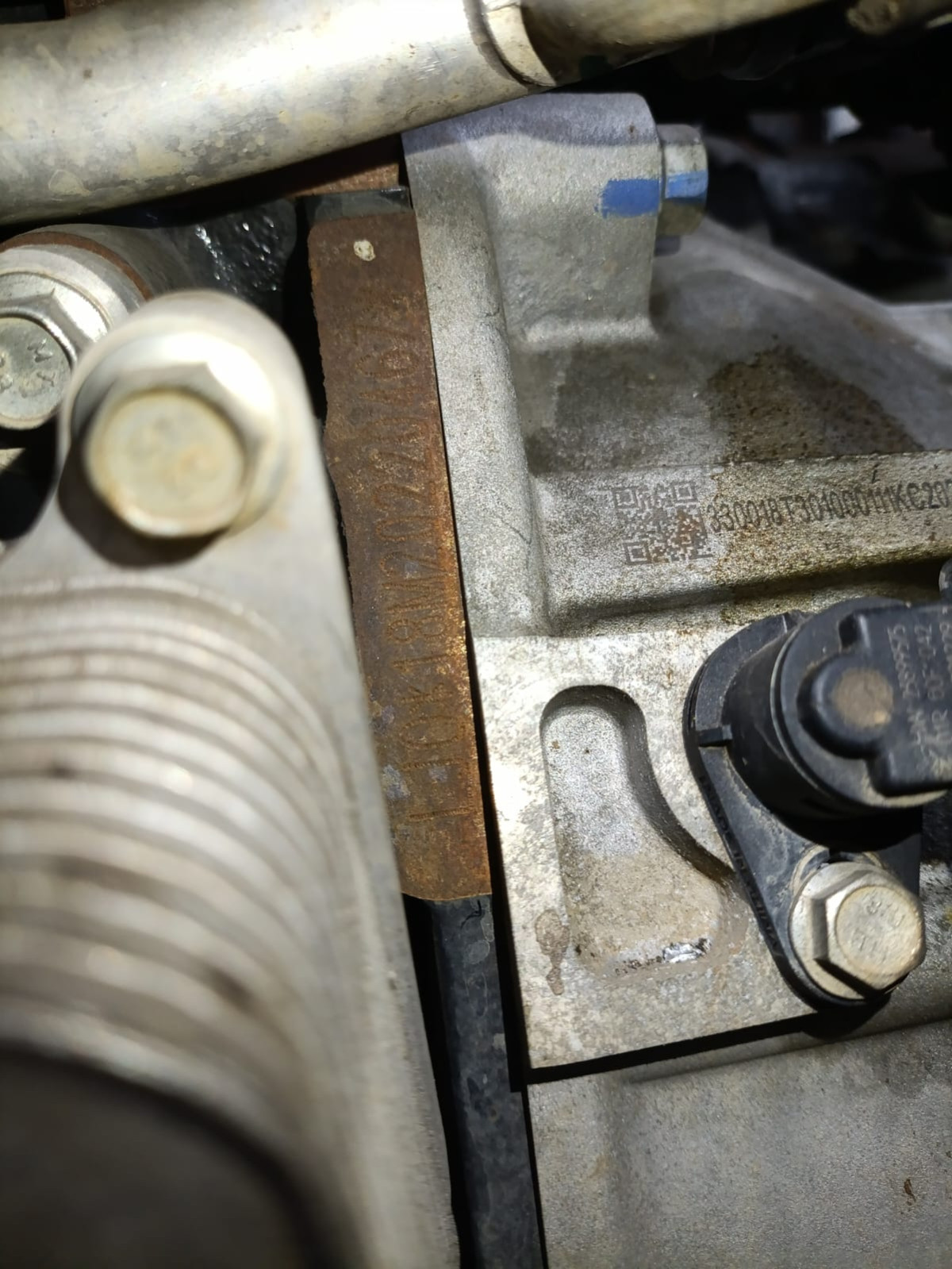 WULING  ALMAZ Almaz 1.5LT LUX + SC CVT (4X2) A/T