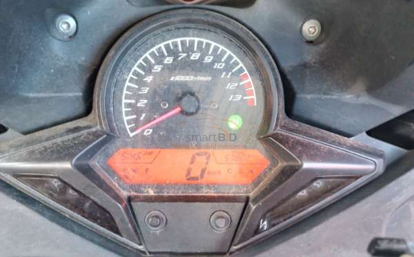 HONDA CBR 150 R