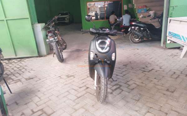 HONDA SCOOPY PRESTIGE