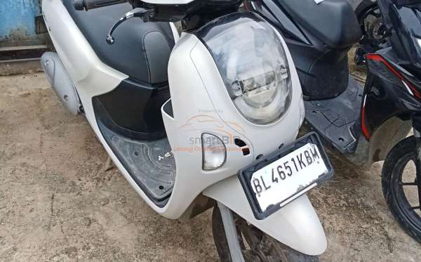 HONDA SCOOPY PRESTIGE