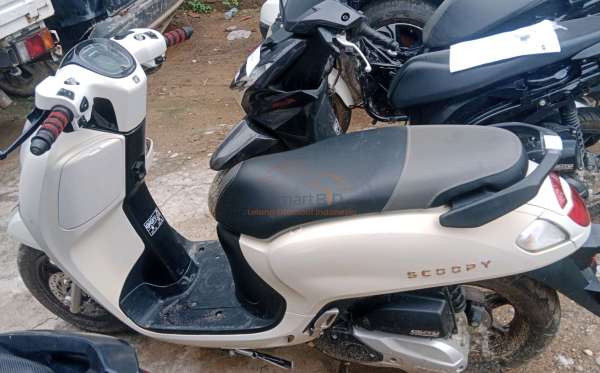 HONDA SCOOPY PRESTIGE