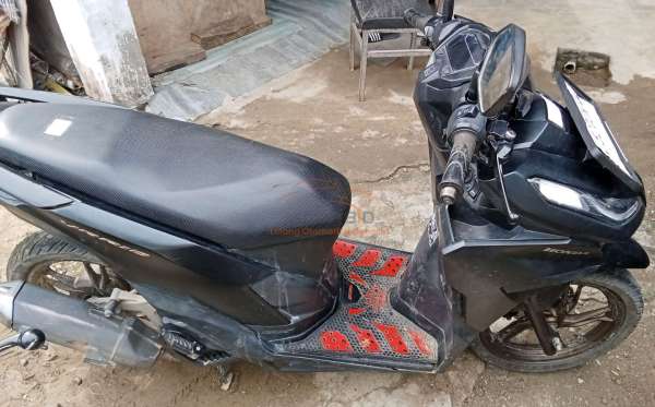 HONDA VARIO 125 ESP CBS ISS CW