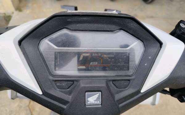 HONDA  VARIO 160