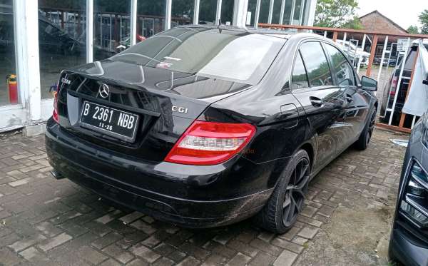 MERCEDES BENZ C 200 CGI