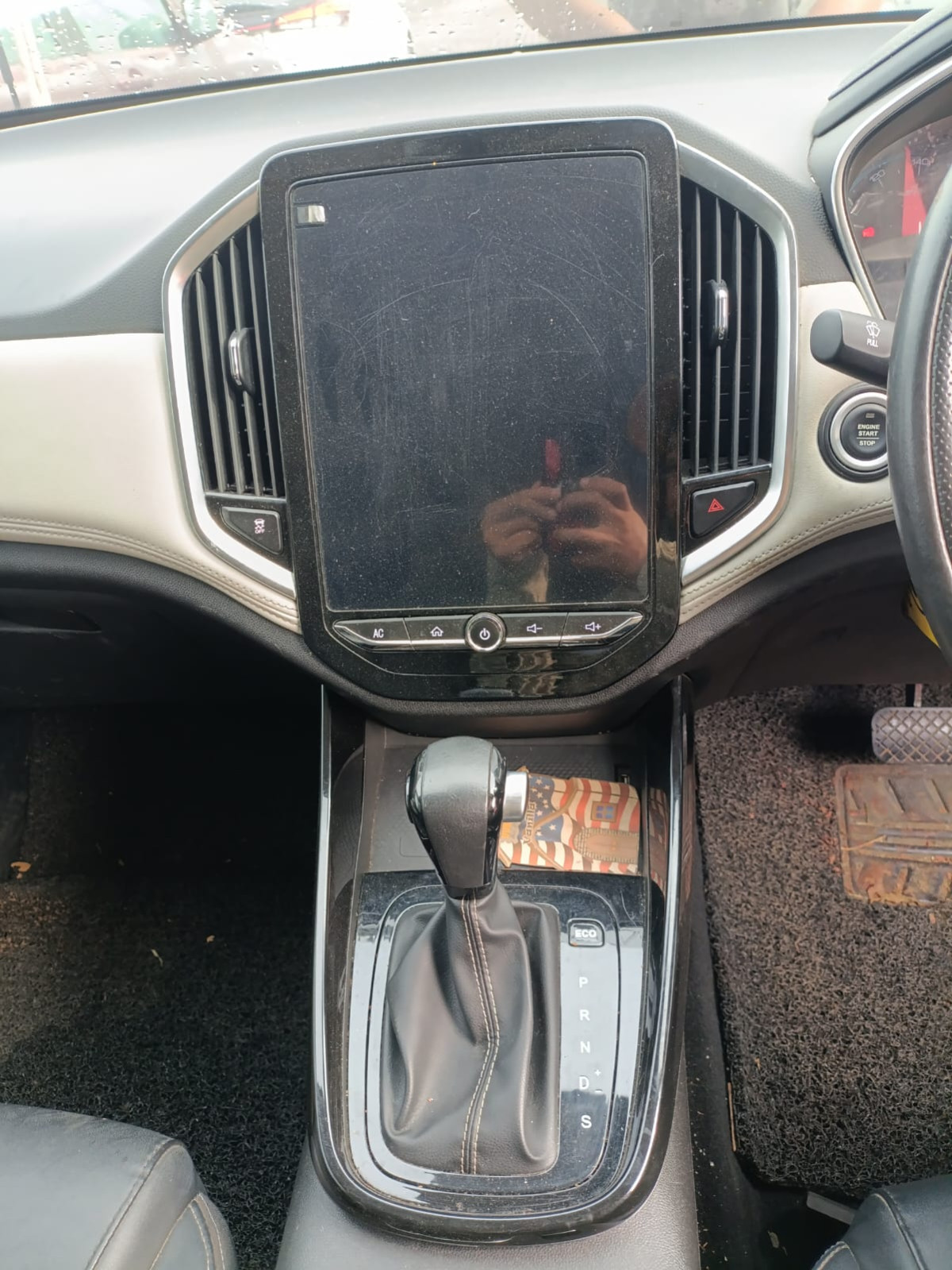 WULING  ALMAZ Almaz 1.5LT LUX + SC CVT (4X2) A/T