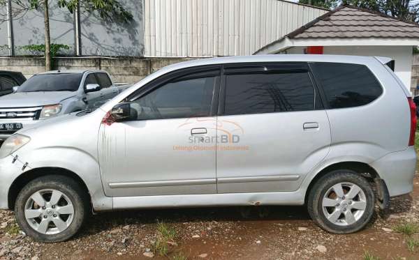 TOYOTA AVANZA 1.3 G