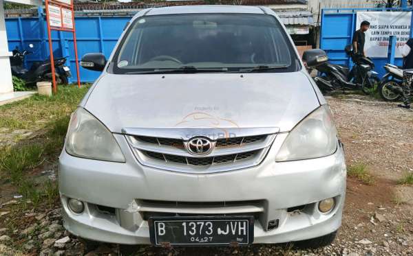 TOYOTA AVANZA 1.3 G