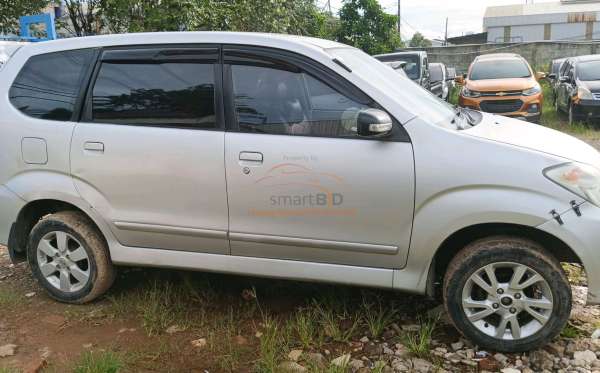 TOYOTA AVANZA 1.3 G