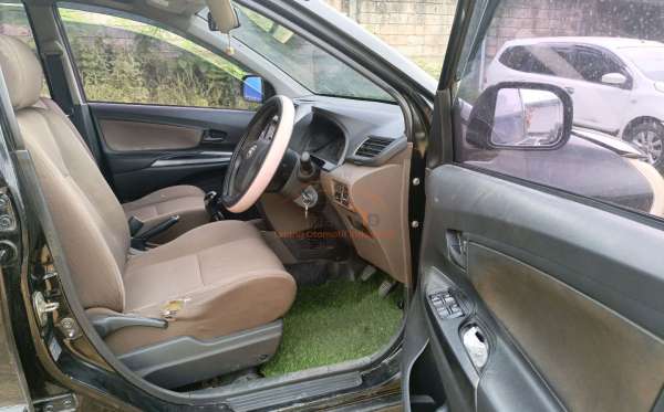 TOYOTA AVANZA 1.5 G