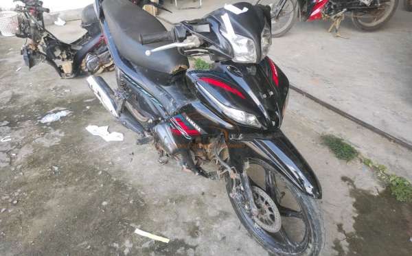 YAMAHA JUPITER Z1 CW