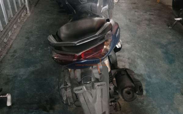 YAMAHA NMAX