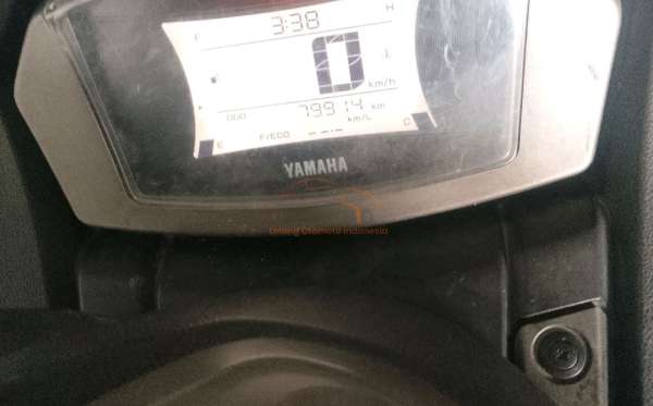 YAMAHA NMAX