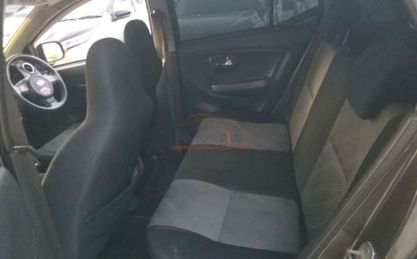 DAIHATSU  AYLA  1.0 X