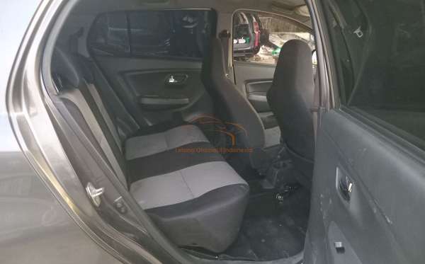 DAIHATSU  AYLA  1.0 X