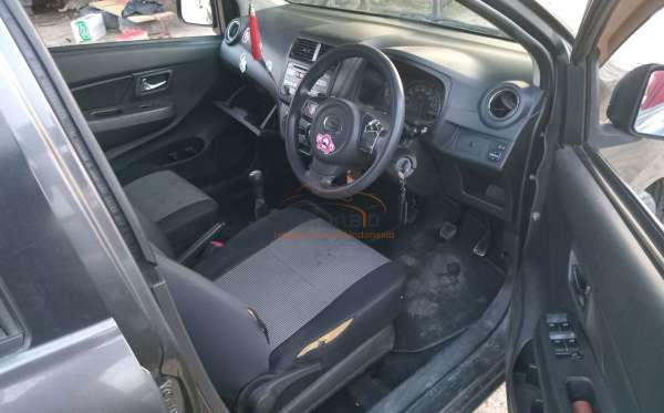 DAIHATSU  AYLA  1.0 X