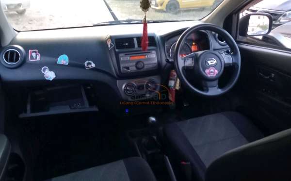 DAIHATSU  AYLA  1.0 X