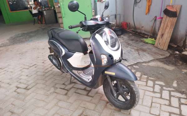 HONDA  SCOOPY