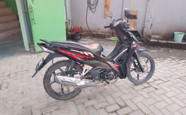 HONDA REVO X