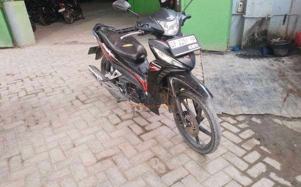 HONDA REVO X