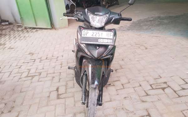 HONDA REVO X