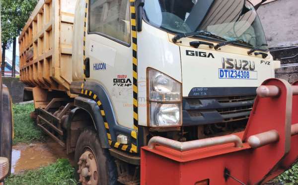 ISUZU  FVZ34 U