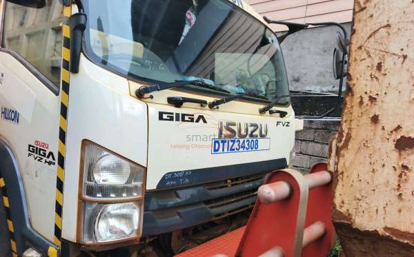 ISUZU  FVZ34 U