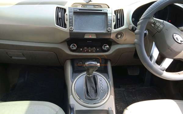 KIA SPORTAGE 20 EX AT