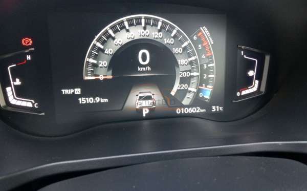 MITSUBISHI PAJERO SPORT 2.4L DAKAR-L (4X2)