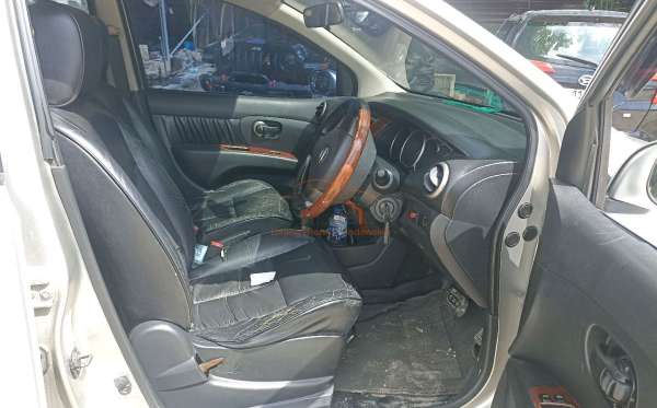 NISSAN GRAND LIVINA