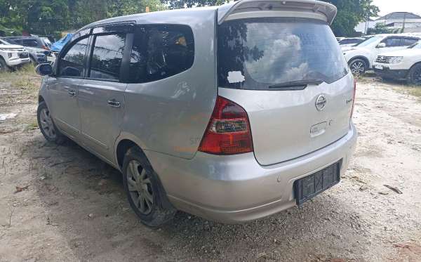 NISSAN GRAND LIVINA