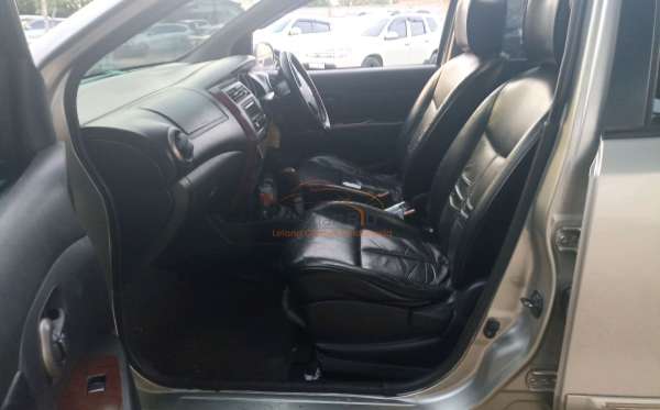 NISSAN GRAND LIVINA