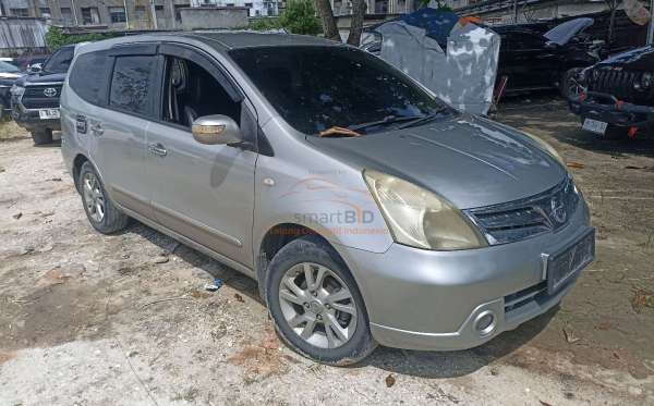 NISSAN GRAND LIVINA