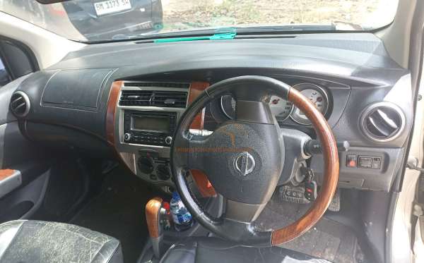 NISSAN GRAND LIVINA