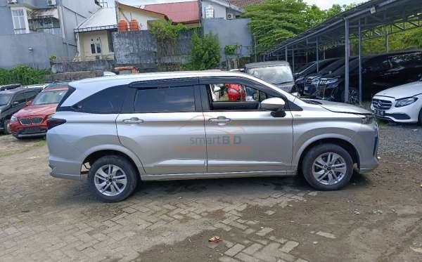TOYOTA  AVANZA  G