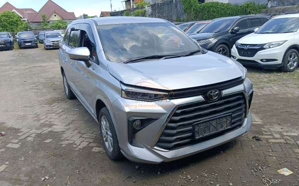 TOYOTA  AVANZA  G