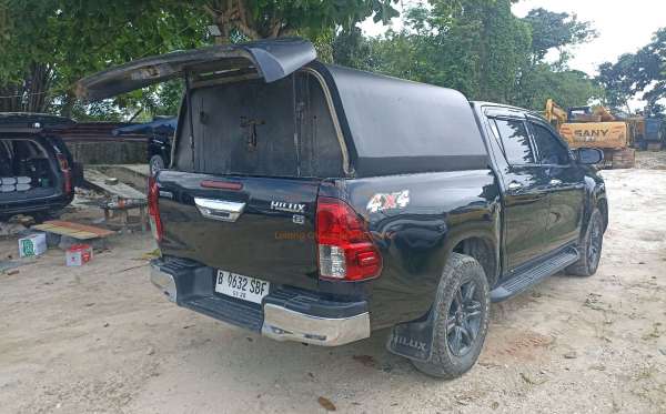 TOYOTA  HILUX  2.4G DC 4X4