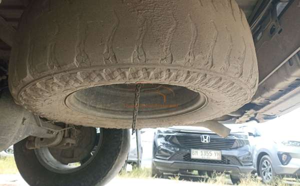 TOYOTA  HILUX  2.4G DC 4X4