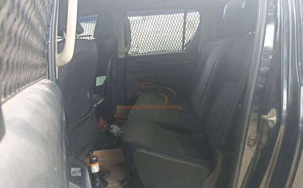 TOYOTA  HILUX  2.4G DC 4X4