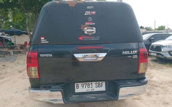 TOYOTA  HILUX  2.4G DC 4X4