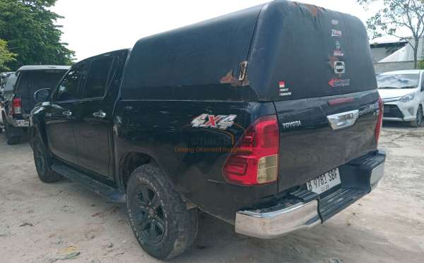 TOYOTA  HILUX  2.4G DC 4X4