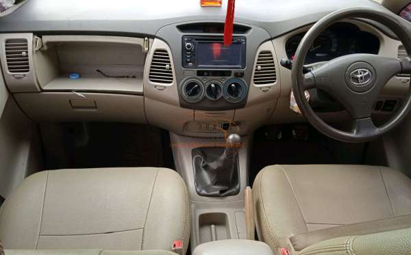 TOYOTA INNOVA G DIESEL