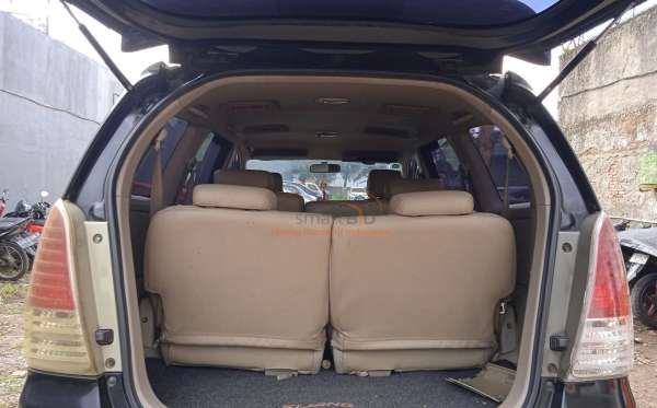 TOYOTA INNOVA G DIESEL