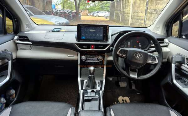 TOYOTA VELOZ 1.5 Q CVT