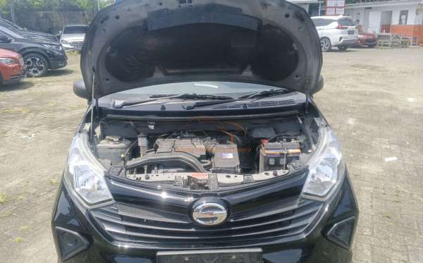 DAIHATSU  SIGRA  D