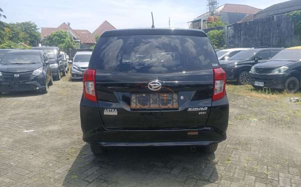 DAIHATSU  SIGRA  D