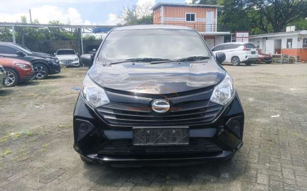 DAIHATSU  SIGRA  D